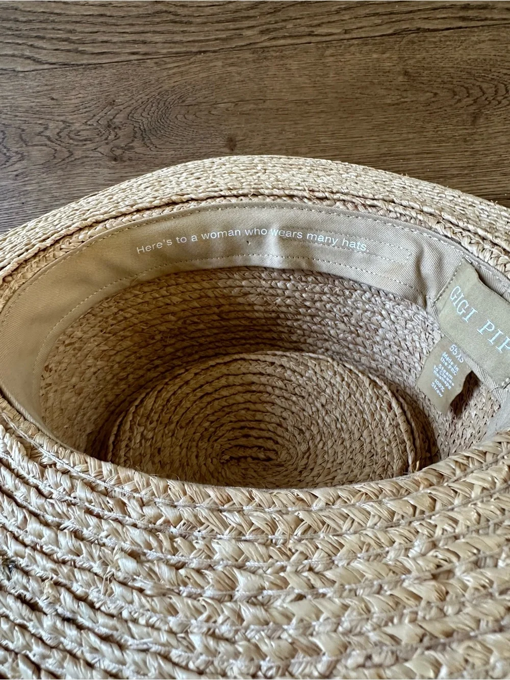 New NWOT Gigi Pip 100% Straw Hat 55 XS Classic